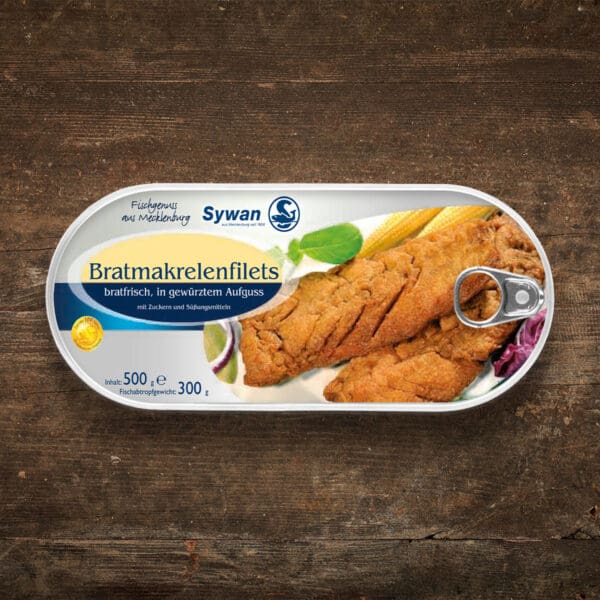 Dose zarte Bratmakrelenfilets in gewürztem Aufguss von Schwaaner Fischwaren in der Frontansicht